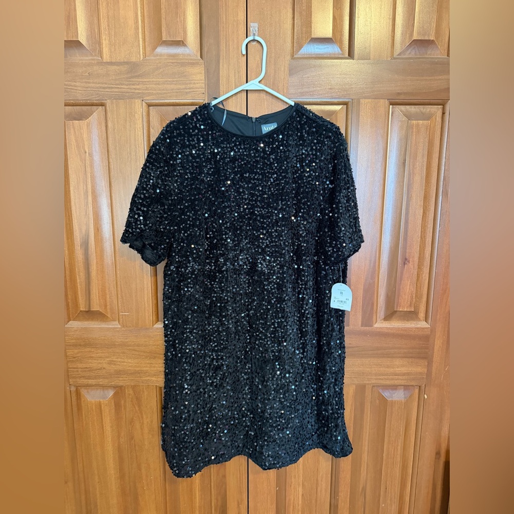 Black Sequin Short Sleeve Shift Dress